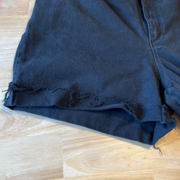 Gloria Vanderbilt Women’s Black Denim Jeans Distressed Raw Edge Size 16 - Picture 14 of 15